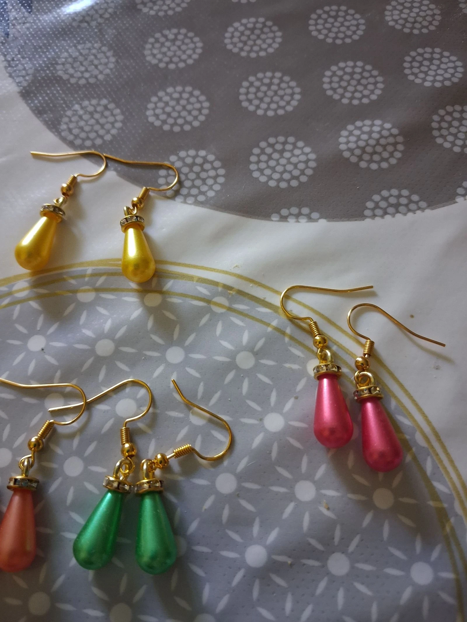 Set van 4 paar elegante oorbellen – photo 3